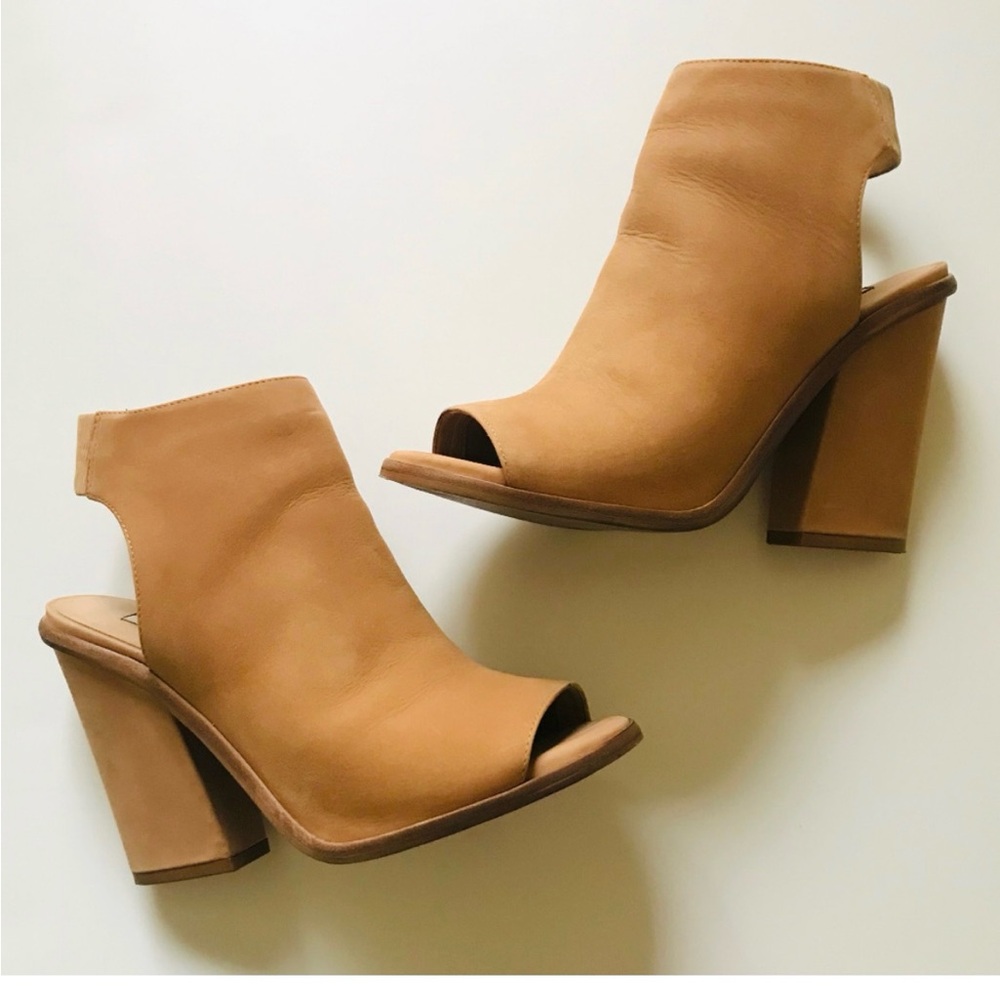 Steve Madden Valencia Nubuck Booties